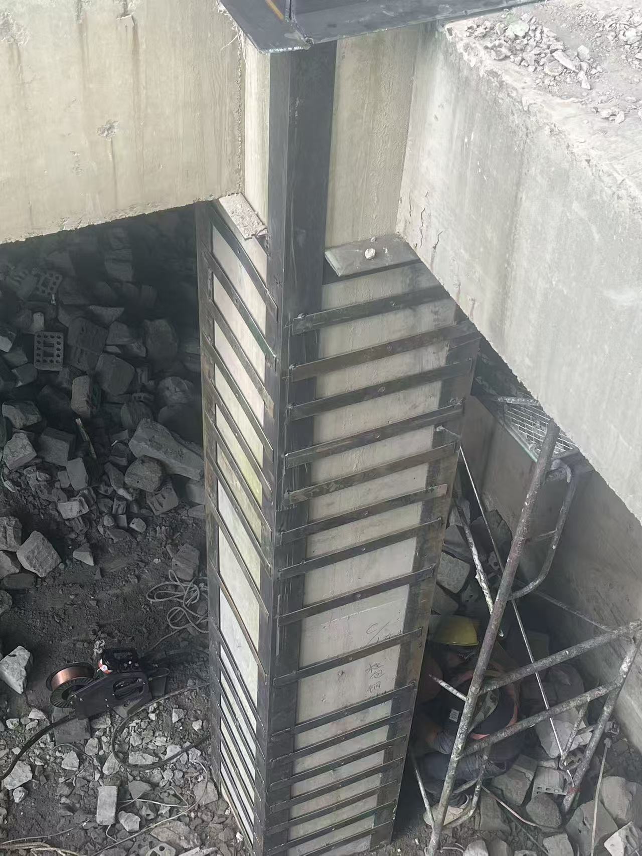 包鋼結(jié)構(gòu)加固建設(shè)